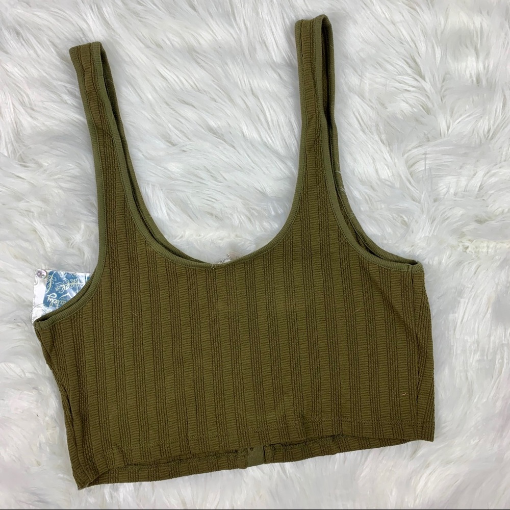 🔥INTIMATELY FREE PEOPLE🔥Outer Banks Ribbed Crop Top Olive Green M/L NWT - Picture 4 of 5
